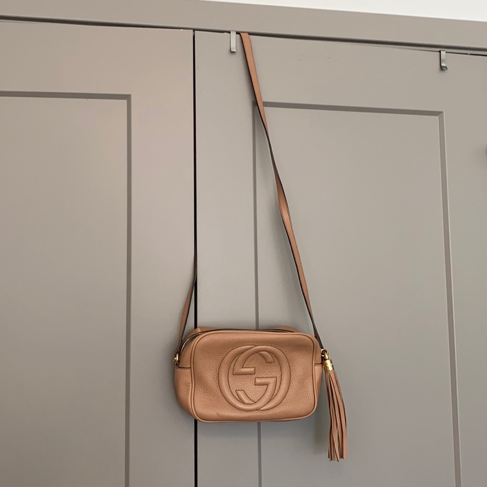 Gucci Soho small leather disco bag tan
